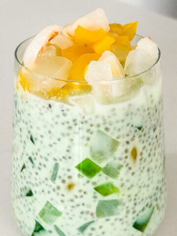 45 degree angle of che Thai chia pudding in a cup.